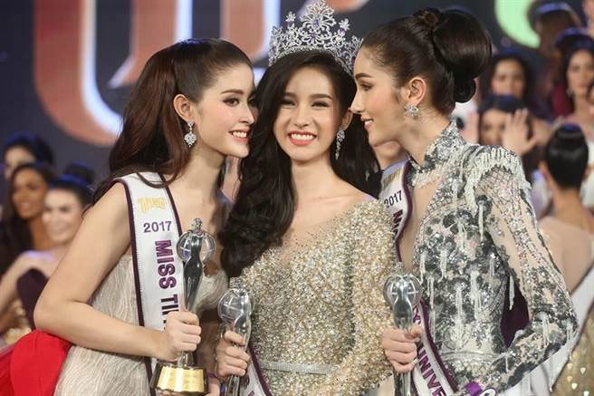 Ngat ngay ve dep cua Hoa hau chuyen gioi Thai Lan 2017